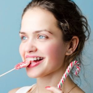 5 Tips for Maintaining a Healthy Holiday Smile